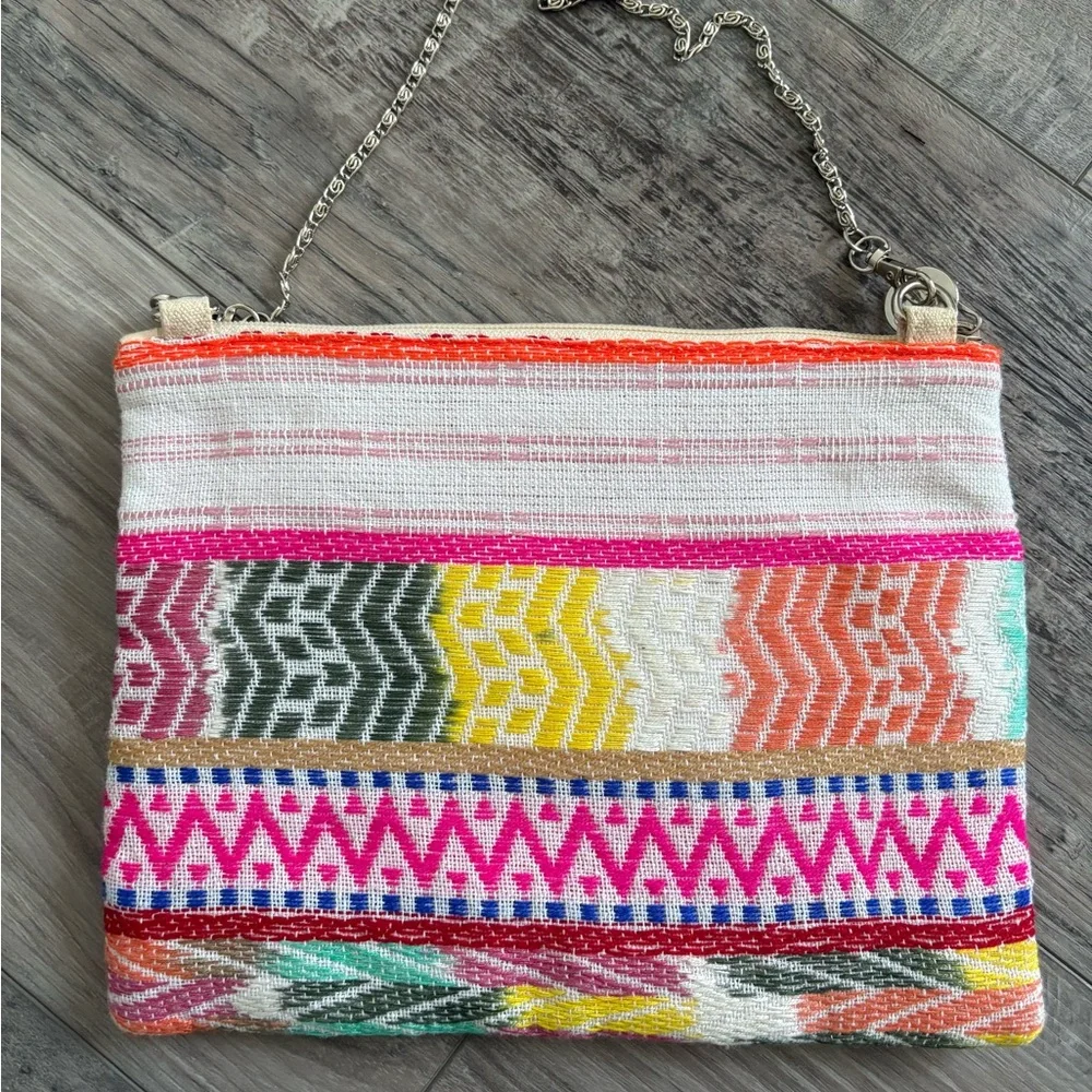 America & Beyond Daphne Embellished Clutch - Picture 2 of 5